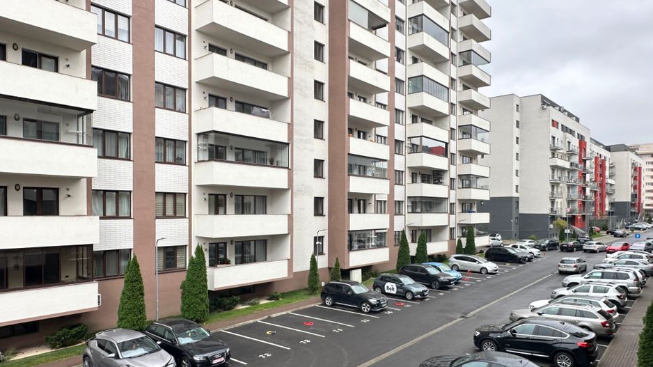 Vând apartament 3 camere 3 minute de Coresi complex ISARAN - Poză 4