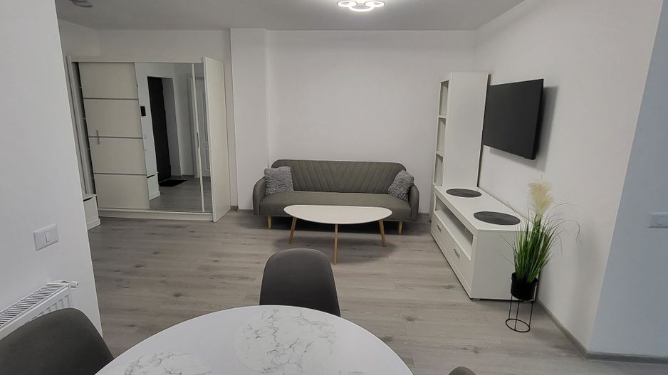 Apartament 2 camere, etaj 1 - zona Cetate - Poză 1