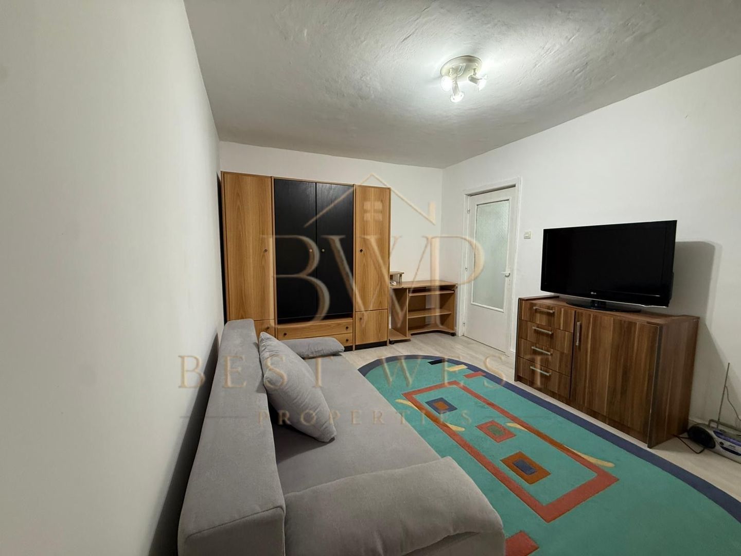 Apartament cu o cameră Aradului Iulius Mall - Poză 2