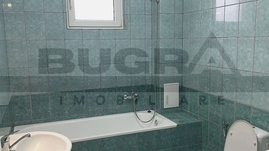 Apartament de 3 camere, 70mp, parcare, zona Negoiu - Poză 10