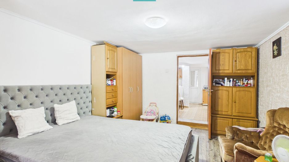 Casă cu 2 corpuri, teren 398 mp, Oradea - Poză 6