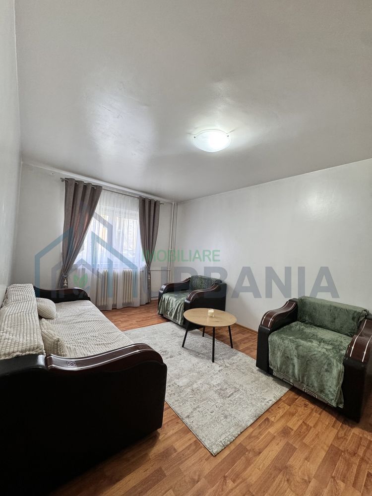 Apartament de închiriat, 4 camere, Piața Alexandru cel Bun 2, Iași - Poză 1