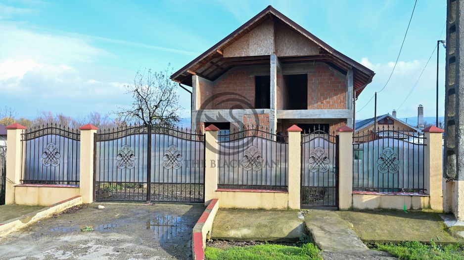 Casa la rosu de vanzare | Iordacheanu - Valea Cucului | Comision 0% - Poză 1