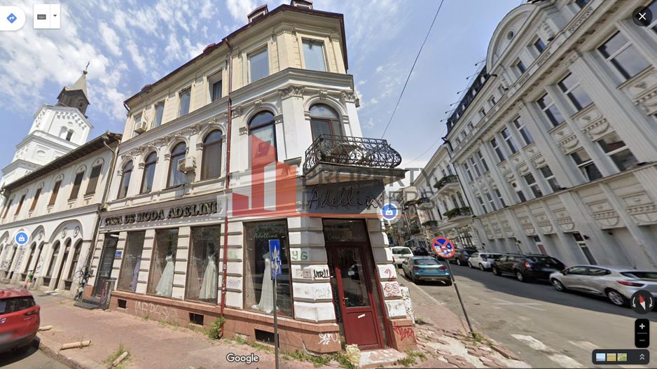 Casa vila cu spatiu comercial la parter si subsol - Poză 1