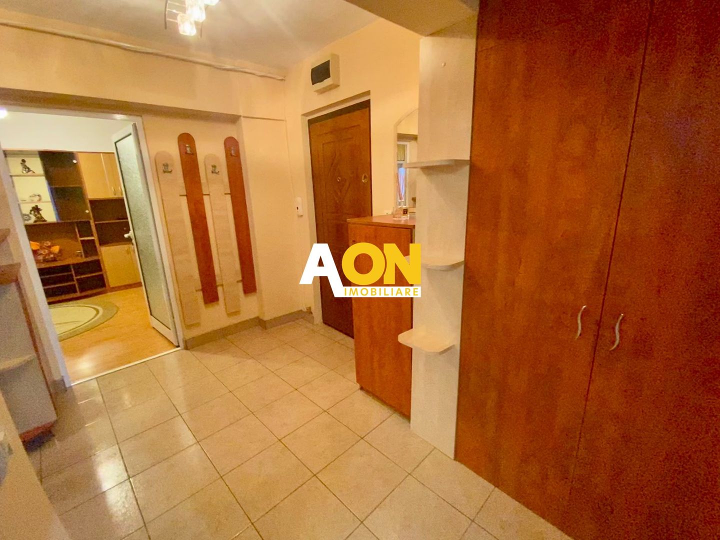 Apartament 2 Camere, Complet Mobilat,  Loc de Parcare, Cetate - Poză 12
