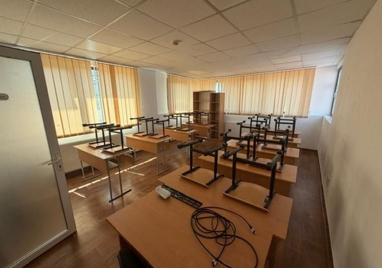 Clădire Multifuncțională 800 mp | Renovată 2024 | Ideală pentru Clinică, Birouri - Poză 6