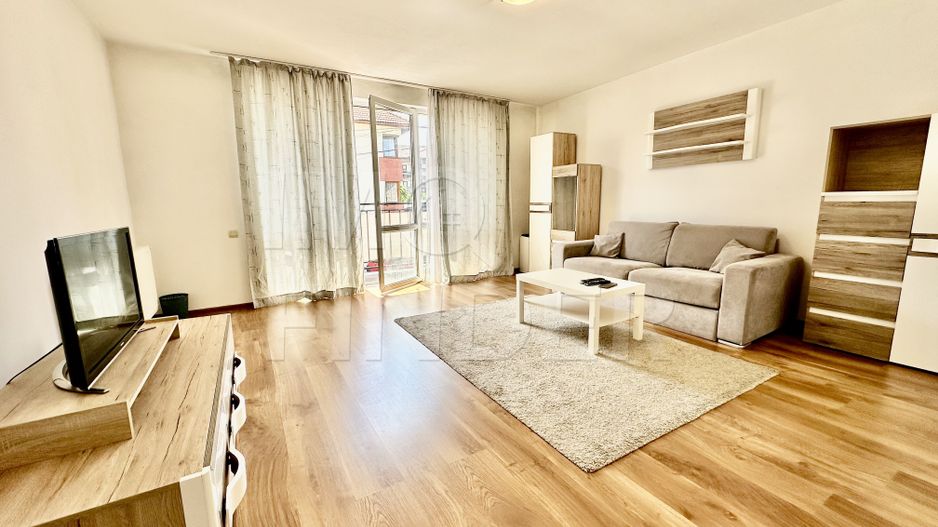 Vanzare 2 camere, in vila, etaj 1, decomandat, 63 mp utili, parcare - Poză 1