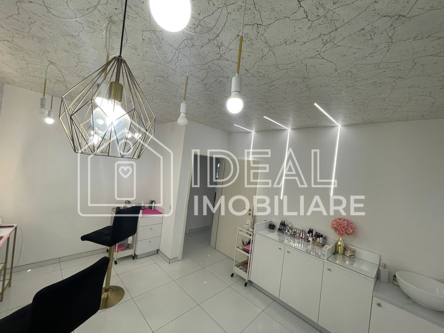 Spatiu Comercial cu 4 locuri de parcare, in Cartierul Arhitectilor - Poză 13