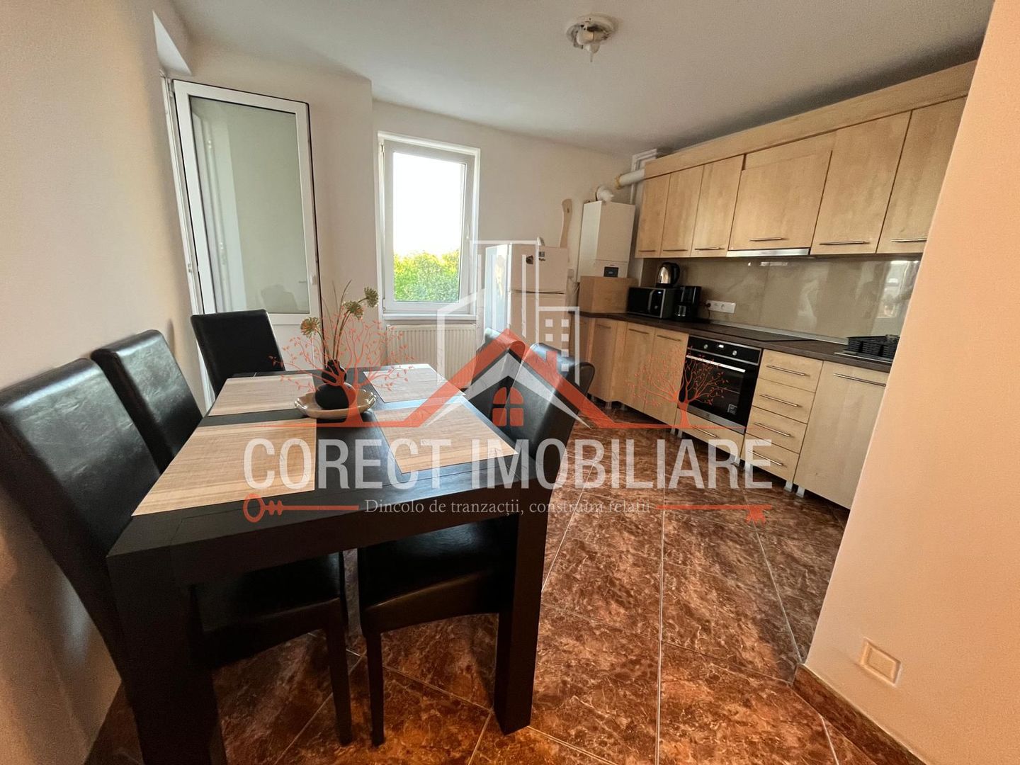 De vânzare apartament 2 camere decomandate – zonă centrală Bulevardul - Poză 5