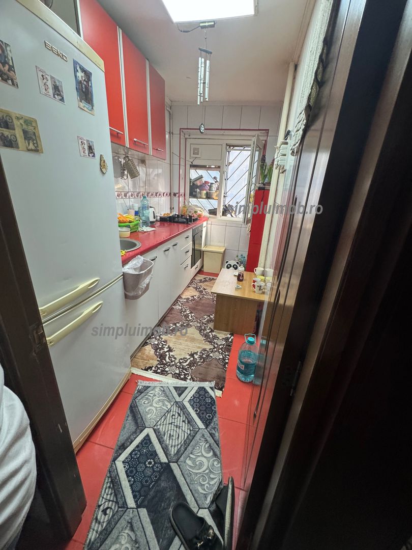 Decomandat soseua Salaj 45 mp - Poză 4