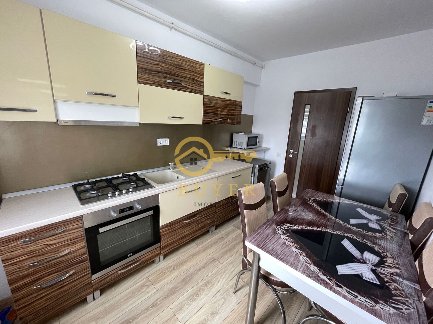 Apartament cu o camera mobilat si utilat- Balcon mare, lift - Poză 9