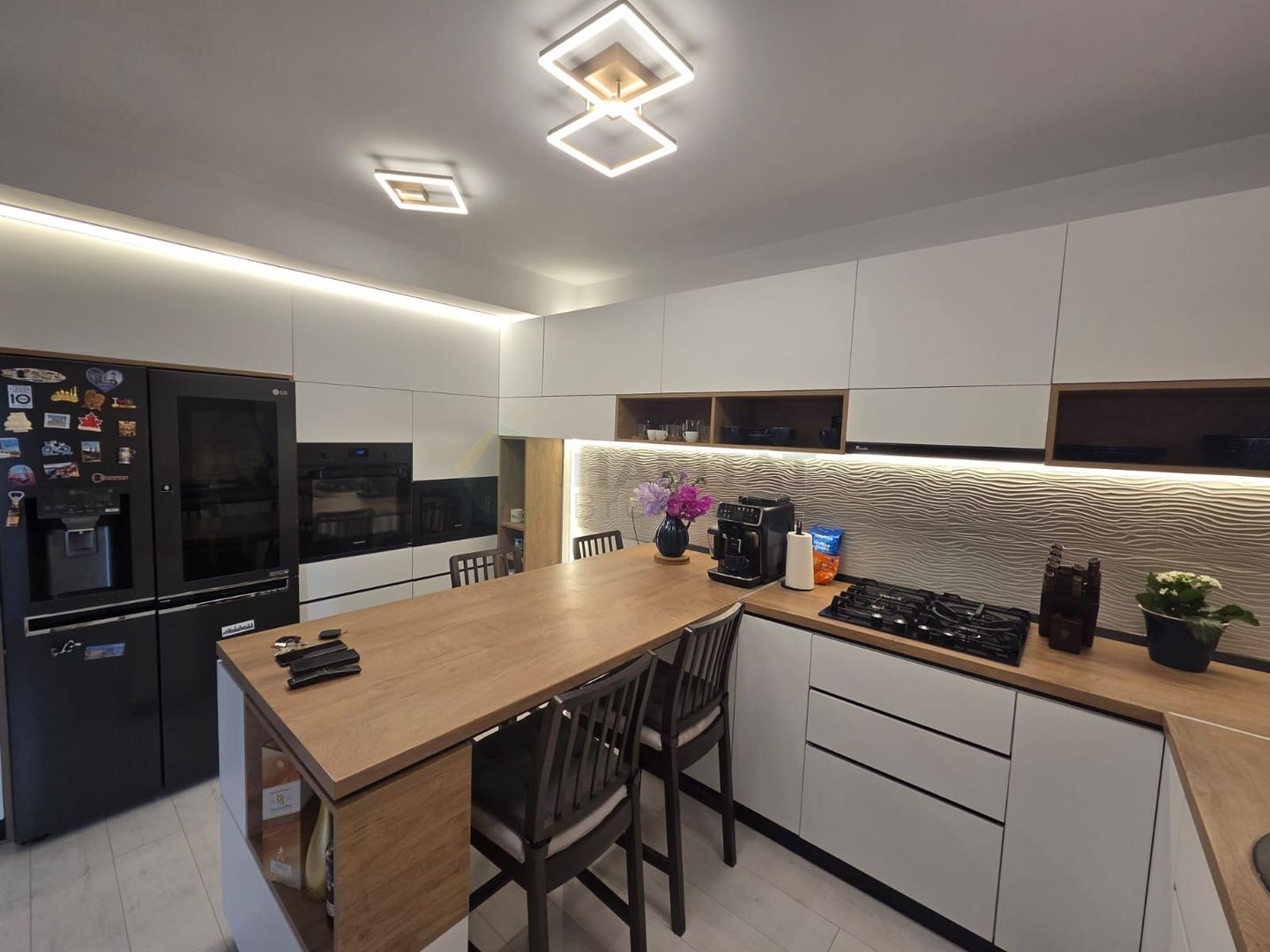 Vilă tip duplex cu mansardă, piscină și design modern – Tunari - Poză 11