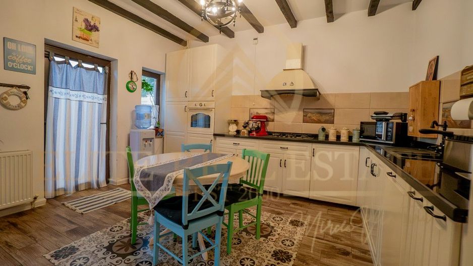 Cumpana - Casa Ideală pentru două familii. - Poză 6