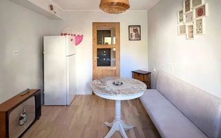 Apartament renovat cu CENTRALA PROPRIE - Poză 6