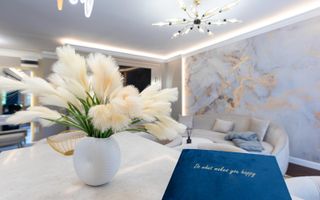 Apartamentcu 2 camere finisat lux in zona centrala - Poză 7