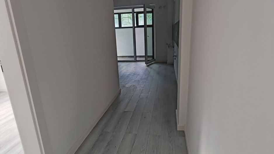 Ap. 2 camere INTABULAT 51 mp+ loc de parcare V. Lupului 86900 euro - Poză 6