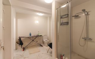 Casa insiruita cu finisaje de lux in cartierul Europa - Poză 23