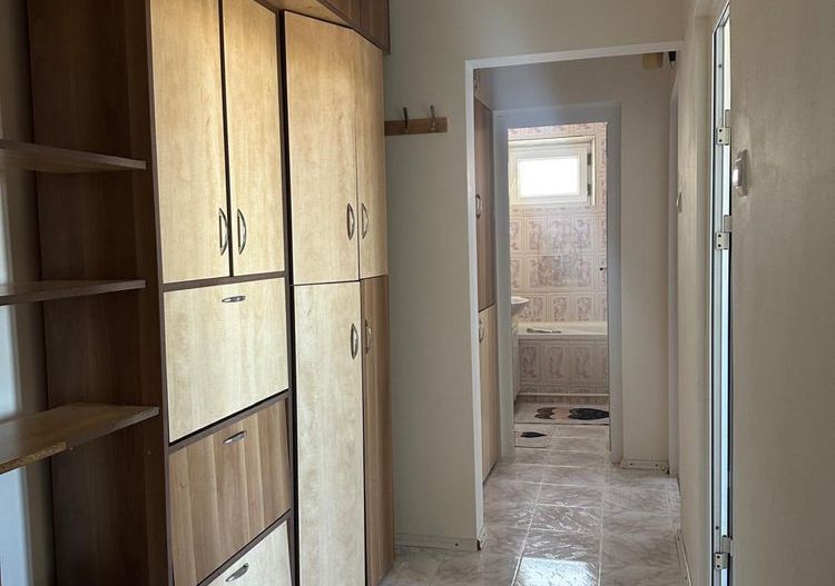 Apartament cu 3 camere zona Tomis Nord -  Parcare Privata - Ocazie - Poză 7