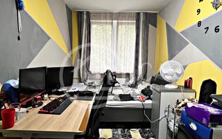 Apartament cu 3 camere de vanzare in zona Rogerius, Oradea - Poză 4