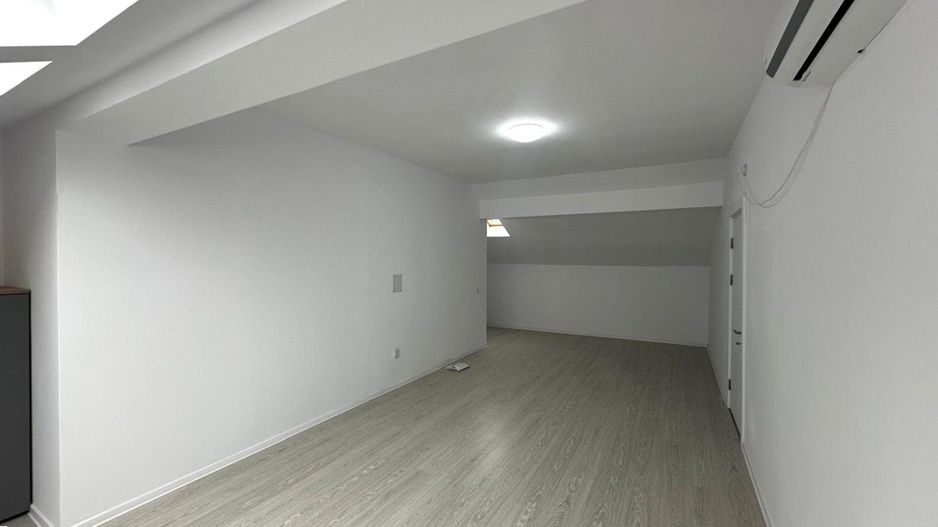 Vilă 5 Camere 160mp Curte 50mp Otopeni-Aeroport Henri Coandă - Poză 19