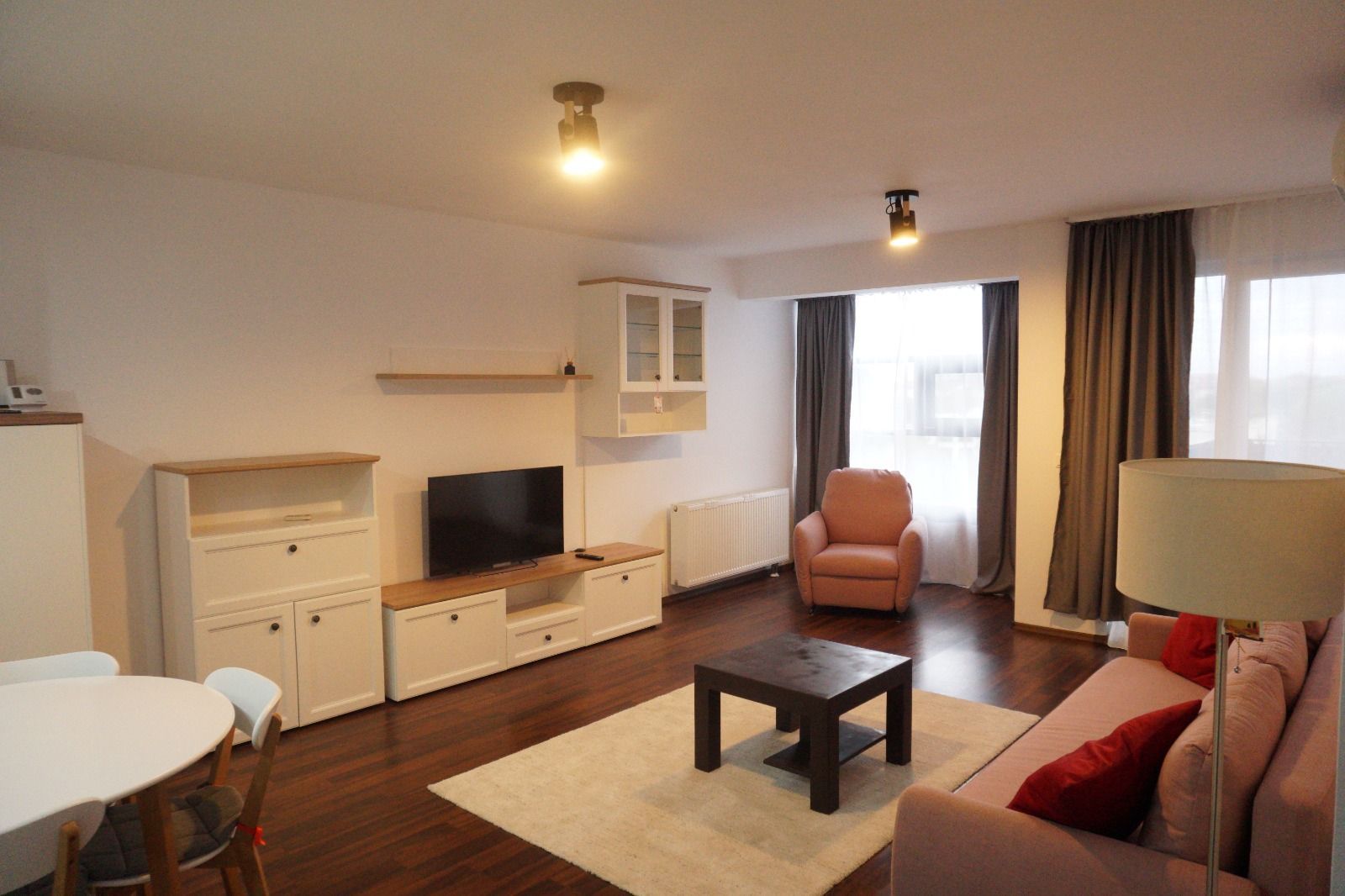 Soarelui-Uranus | 2 Camere | Lift | Mobilat si Utilat - Poză 1