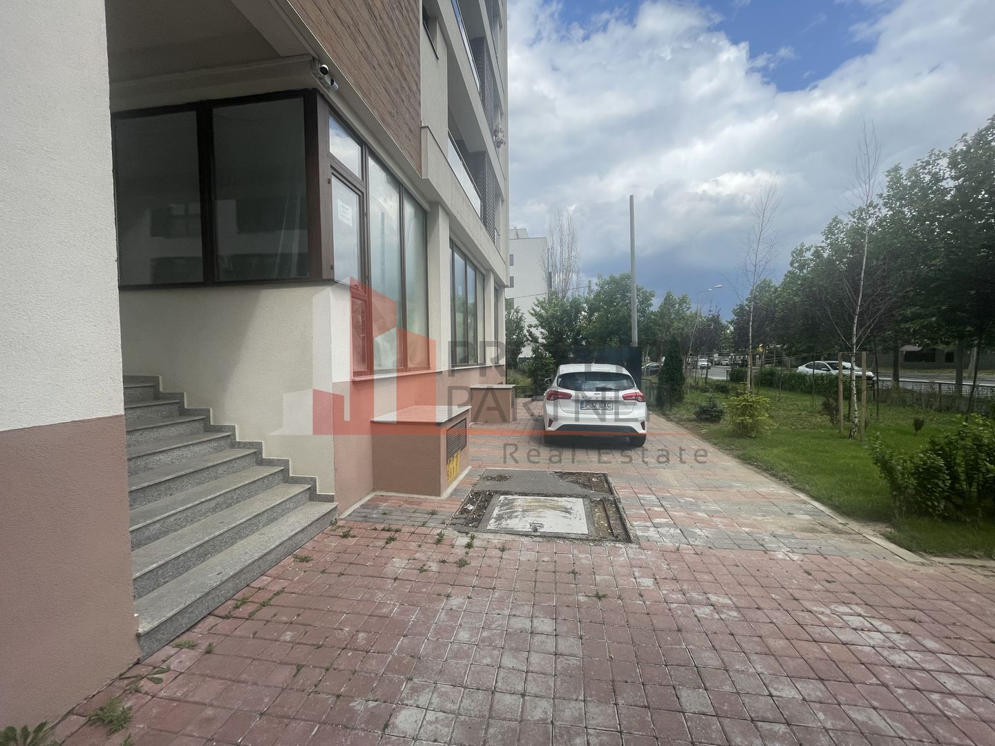 Spatiu de birou/showroom, comercial - Poză 2
