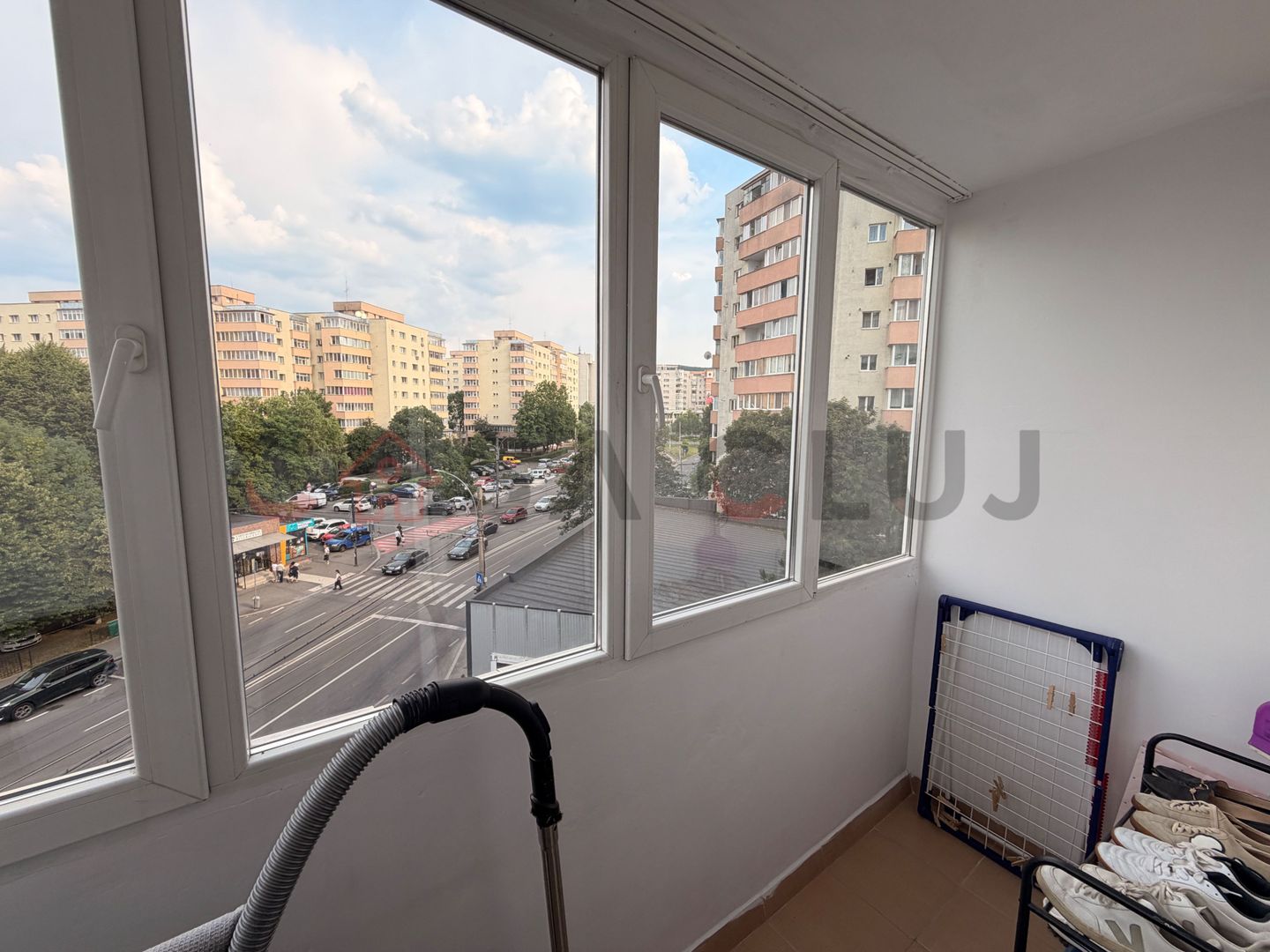 2 camere decomandate, etaj intermediar, la cheie - Poză 8