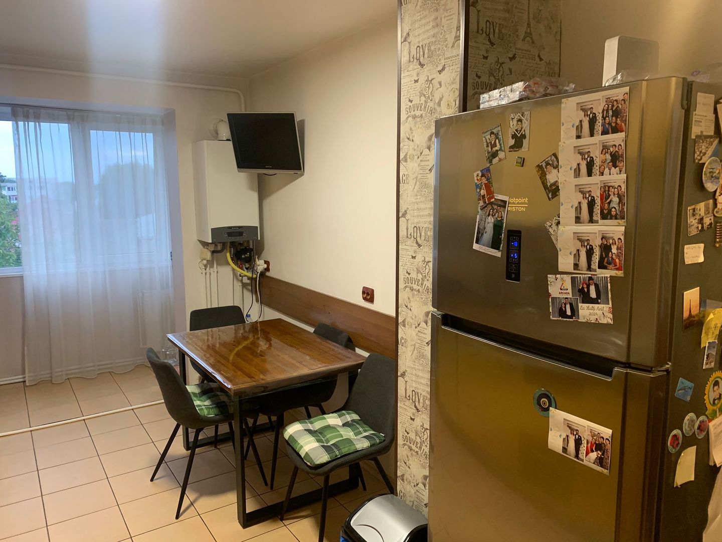Apartament cu 3 camere în zona, mobilat si utilat -  Piata Centrala - Poză 17