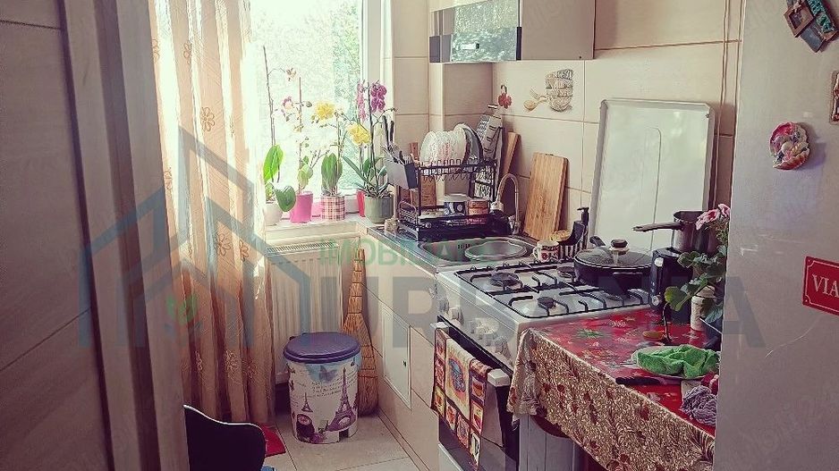 Apartament 3 camere decomandat, zona Pod de Piatră, Iași - Poză 1