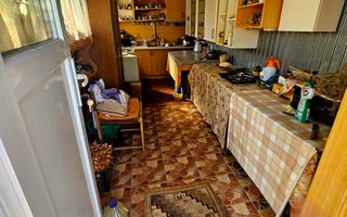 🏡 Casă spațioasă cu 9 camere în Strejnicu – pentru locuință, birouri - Poză 23