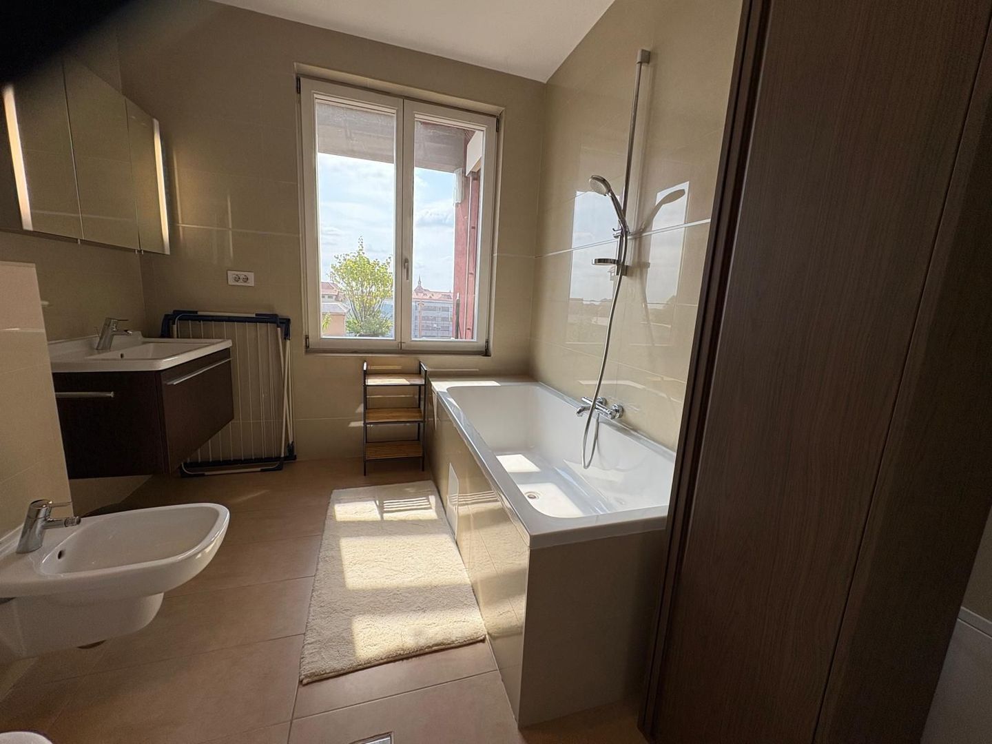 Luxury penthouse for rent close to the Center of Timisoara - Poză 19