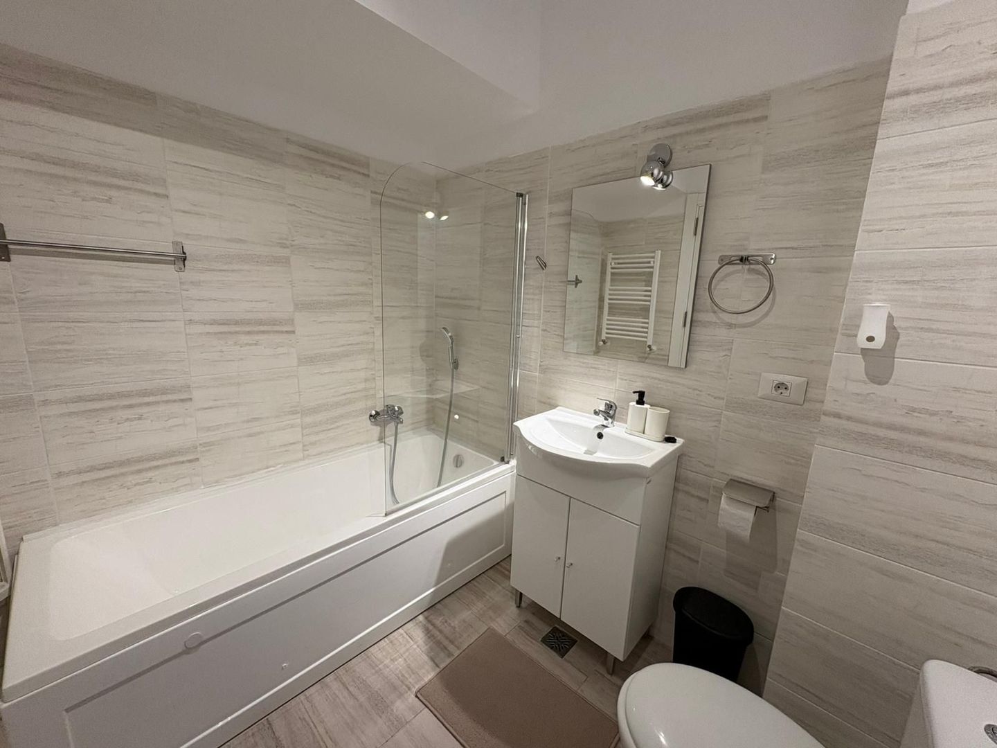 AP. 2 CAMERE APARATORII PATRIEI, PET-FRIENDLY, PARCARE, BLOC NOU - Poză 9