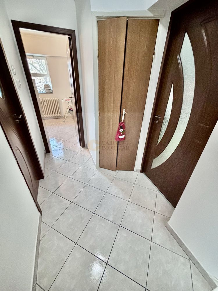 Garsonieră renovată cu vedere spre râu | Splaiul Unirii | mobilată nou - Poză 4