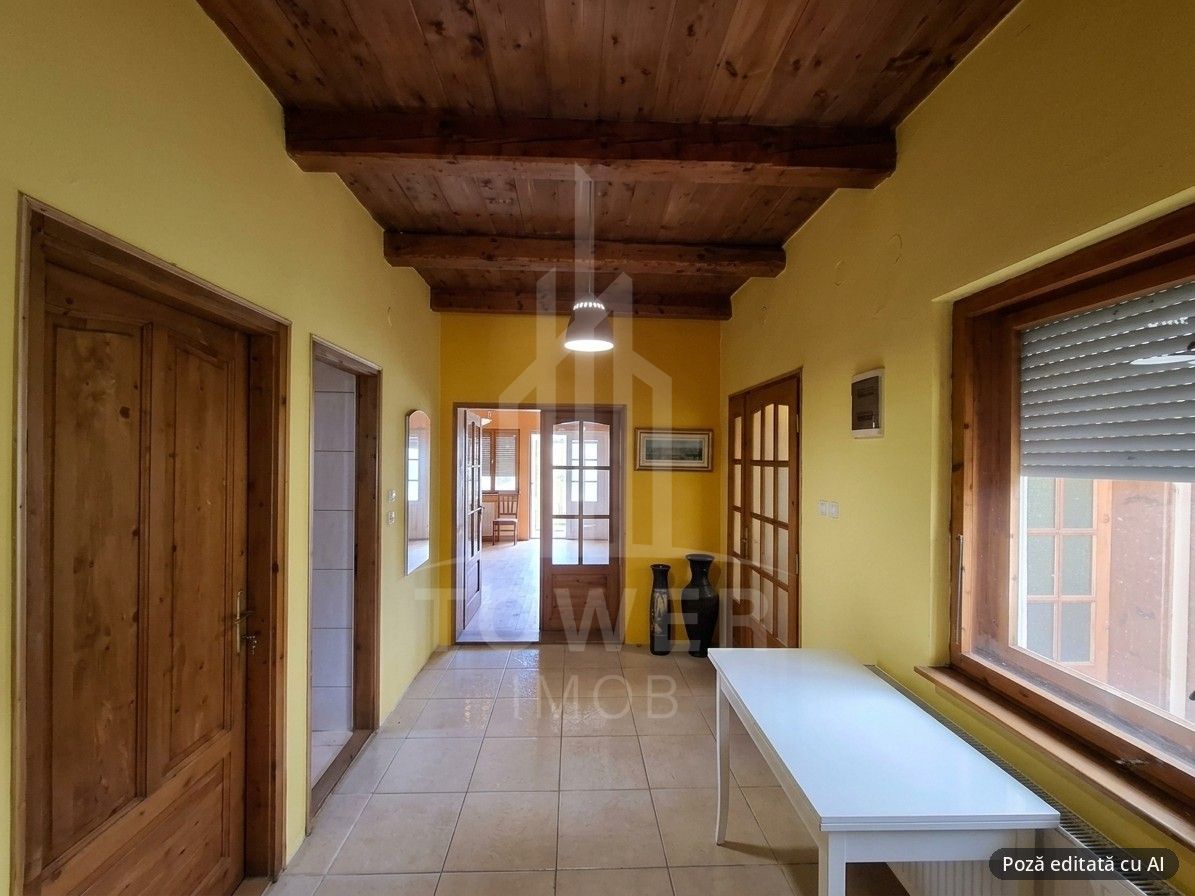 Casă cu doua corpuri de cladire de vânzare în Cornățel (an constructie 2003) - Poză 9