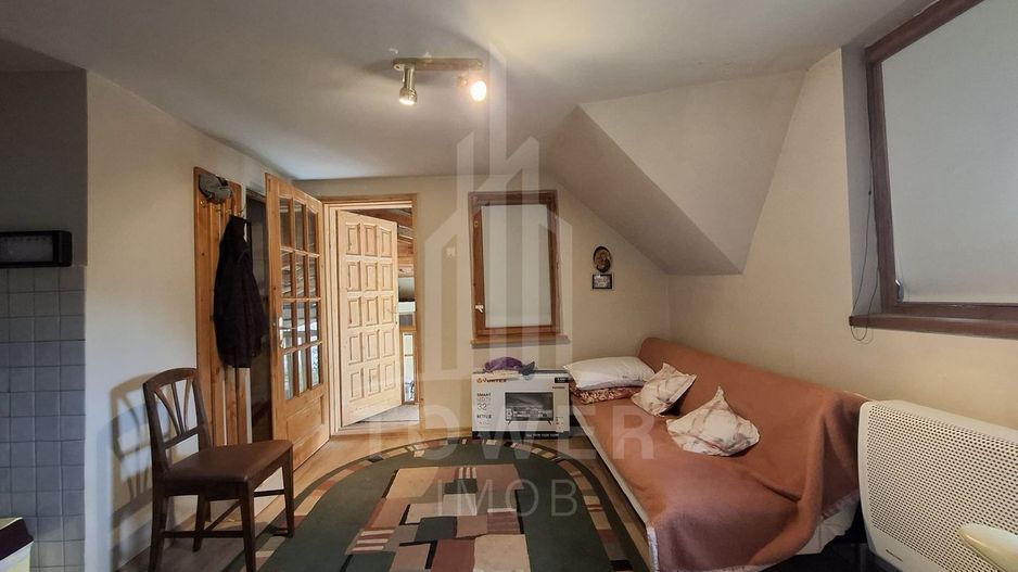 Casă cu doua corpuri de cladire de vânzare în Cornățel (an constructie 2003) - Poză 14