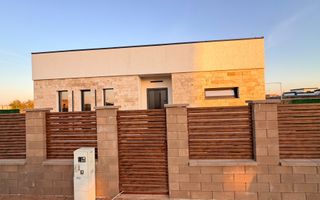 Casa moderna cu 3 camere, 2 bai si teren de 375 mp, aproape de STB - Poză 4