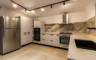 Apartament cu 4 camere de închiriat în zona Alexandru cel Bun - Poză 1