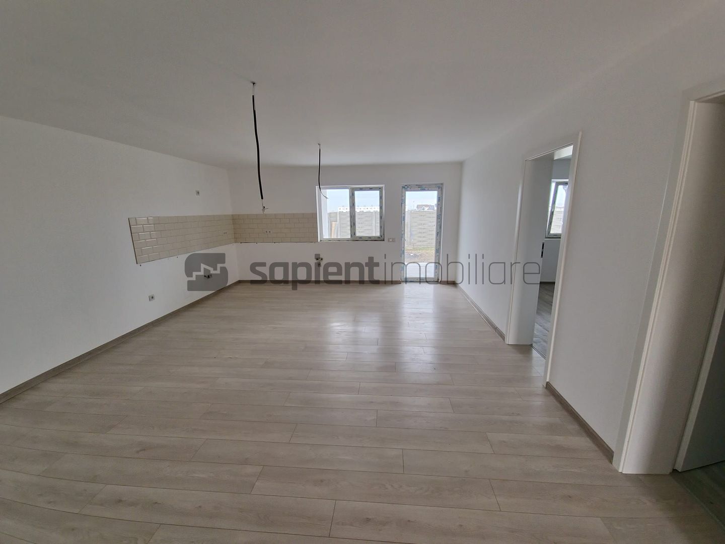 Casa Tip Duplex Nojorid - Poză 2