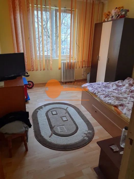 Apartament cu 3 camere in zona Crangasi - 6 minute de Metrou - Poză 1