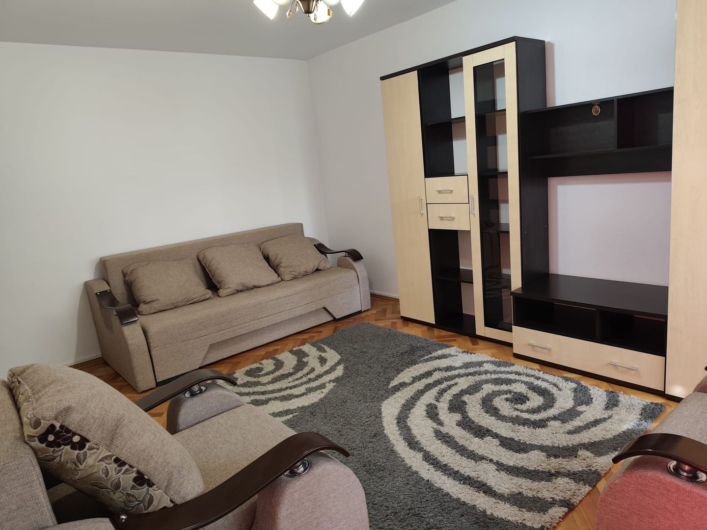 Apartament 2 camere de inchiriat, zona liniștită, utilat Gorjului - Poză 1