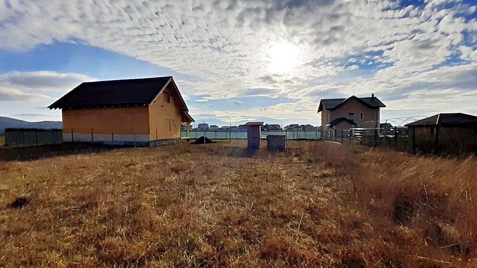 Teren intravilan 664mp Sanpetru spre Bod, 18500 euro - Poză 5