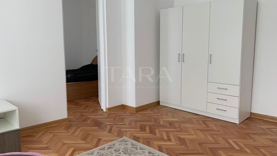 Apartament cu 2 camere, etaj 1, zona Centrală. - Poză 4