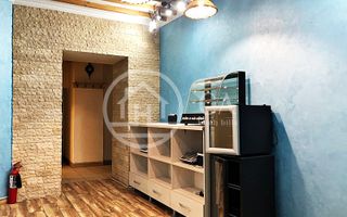 Spatiu comercial de inchiriat cu 5 camere pe Republicii, Oradea - Poză 2