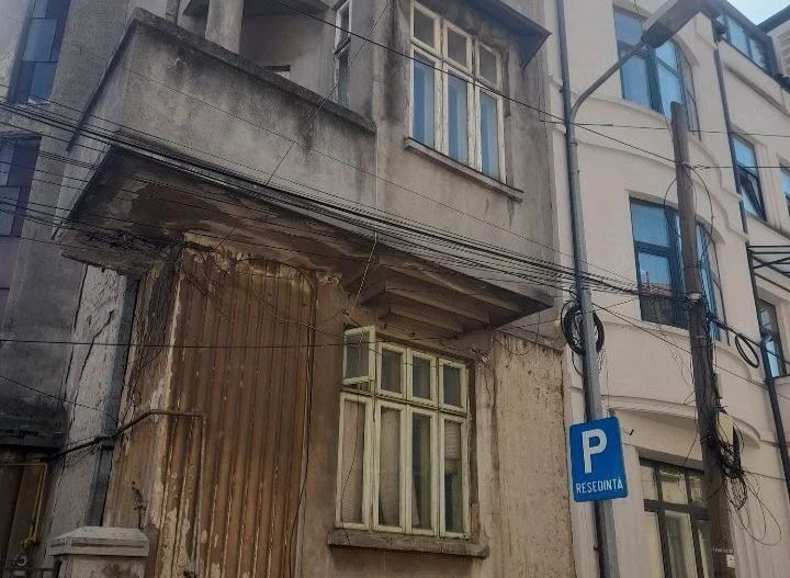Imobil interbelic 1931, stil Art Deco, zonă ultracentrală Unirii - Poză 1