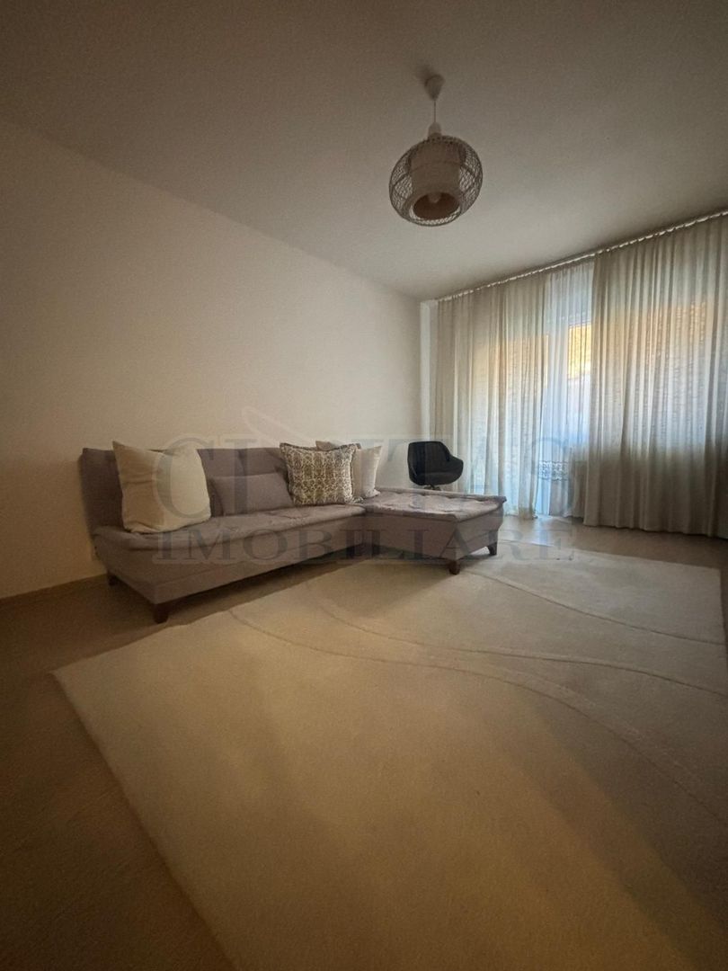 Apartament frumos cu 3 camere decomandate, Baciu, aproape de Primarie - Poză 2