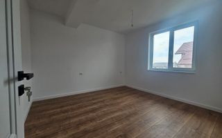 Vila insiruita - Popas Pacurari - Poză 1