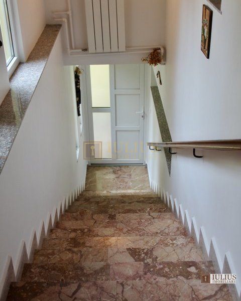 Casa de inchiriat in zona Lipovei - Pomiculturii. Curte comuna, ctr. Anaf. - Poză 18