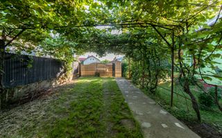 Casa vintage în com. Uliesti, jud. Dâmbovița cu livadă generoasă și anexă - Poză 7