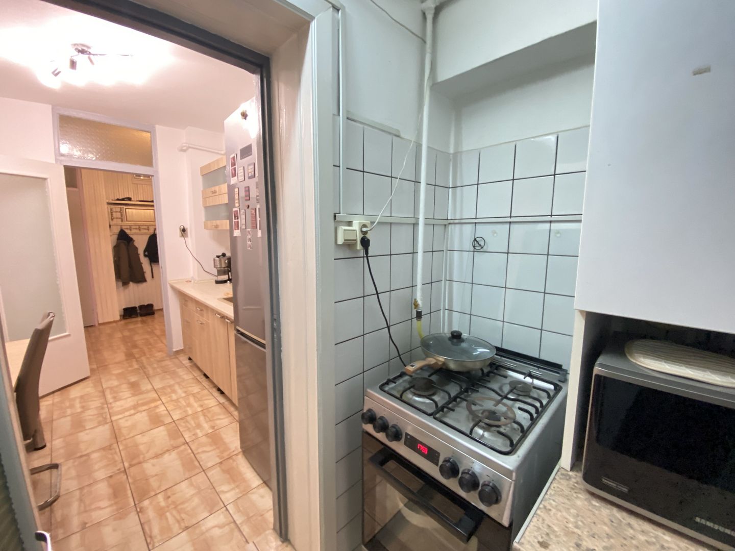 Apartament 3 Camere, Decomandat, Etaj 3,  Zona Aradului, Comision 0% - Poză 9