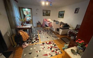 Casă cu etaj, Livezeni - Poză 7